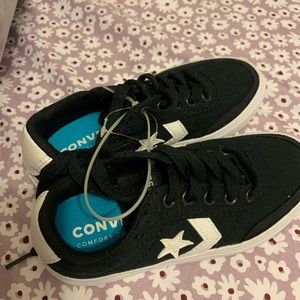 NWT Boys size 11 Converse sneakers